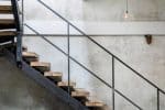 Escaliers en métal et bois une alliance élégante et durable