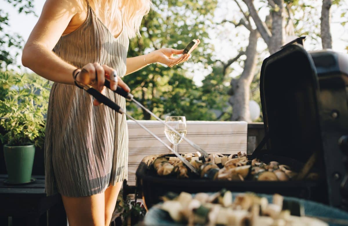 Les accessoires indispensables pour un barbecue réussi