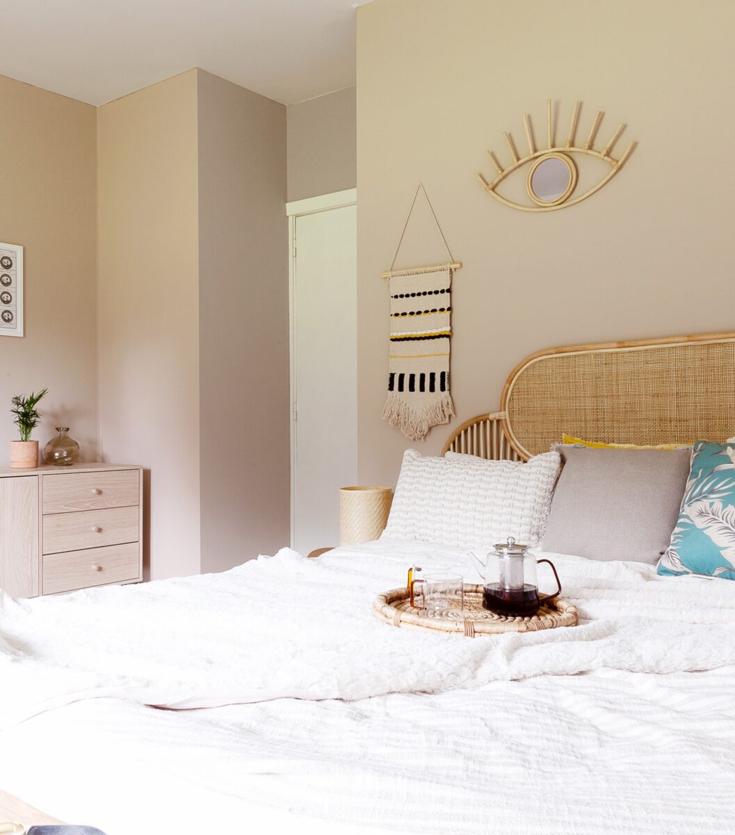 Transformez votre chambre en oasis bohème avec ces modèles de têtes de lit Maisons du Monde