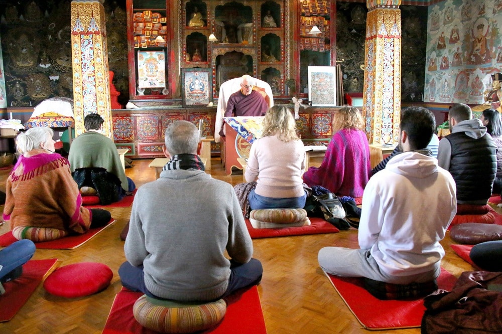 faire une retraite spirituelle bouddhiste en France