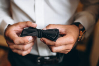 Nœud papillon : comment le choisir et le porter avec un costume en 2026 ?