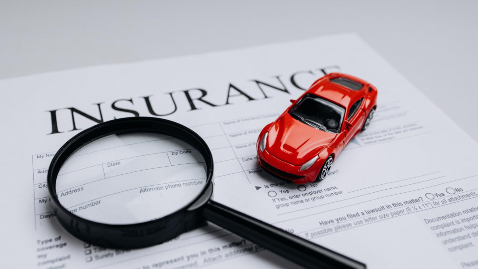 Quels sont les documents indispensables pour souscrire une assurance automobile ?