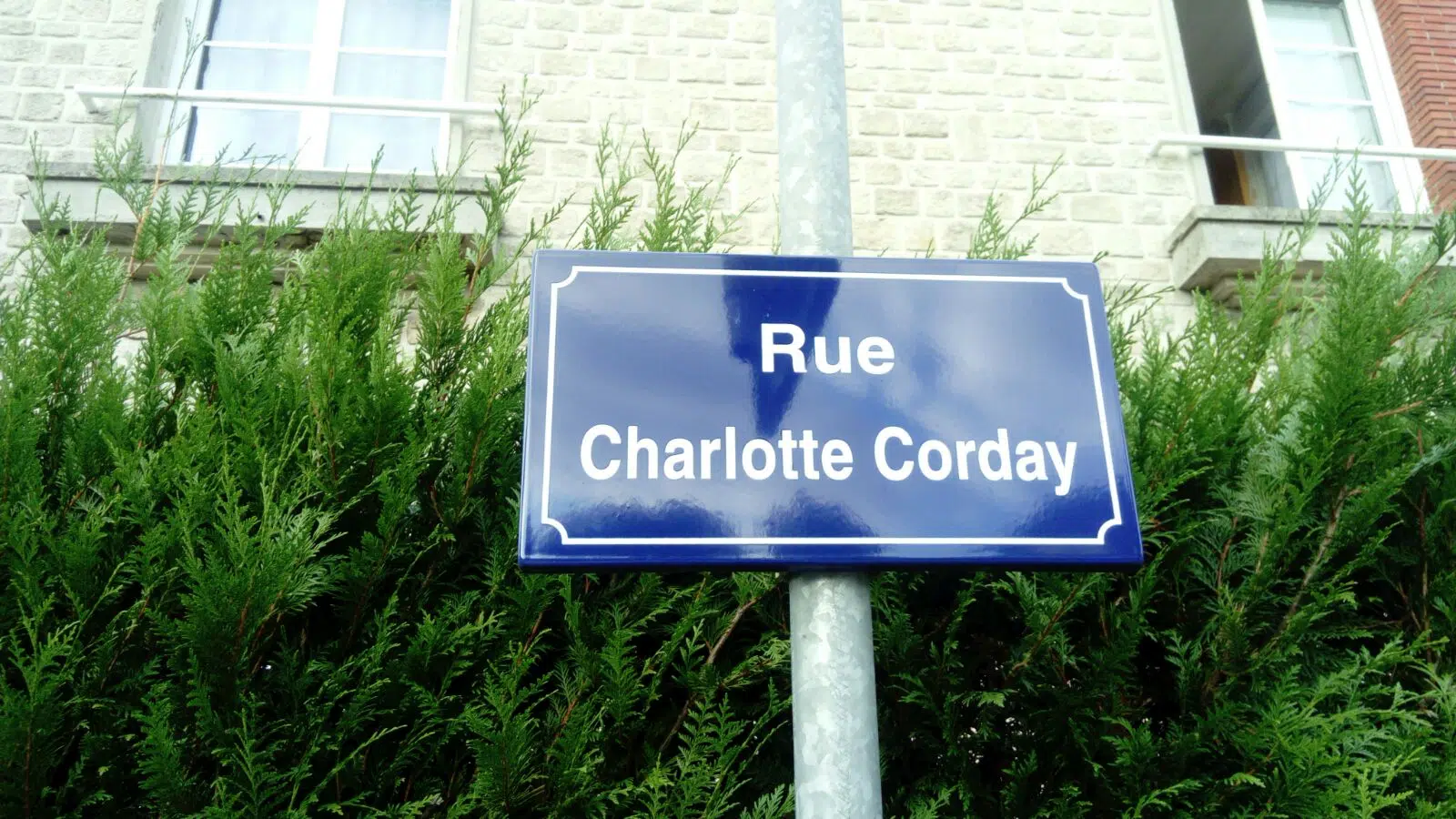 savoir sur la plaque de rue